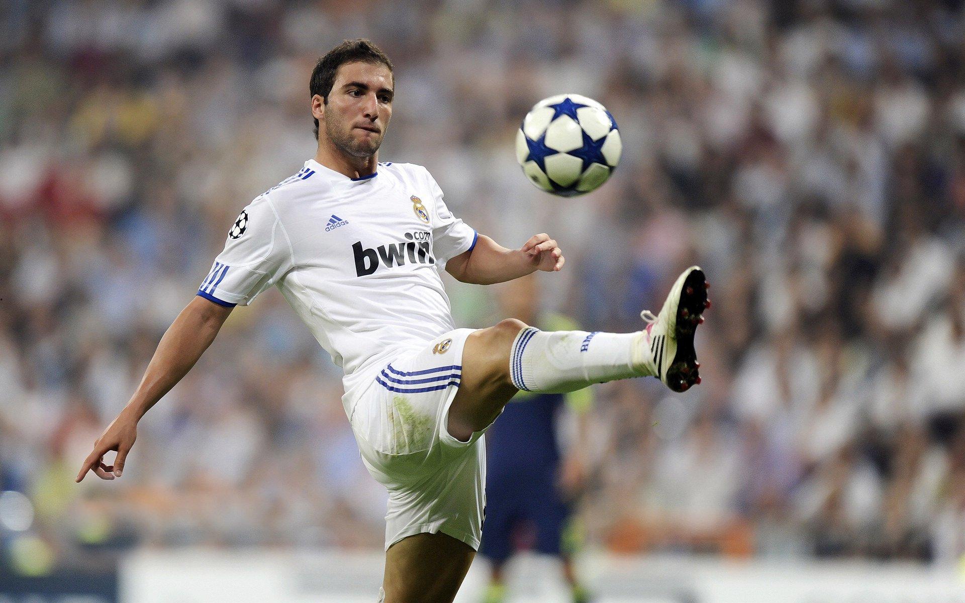 阿根廷布宜诺斯艾利斯队与山东烟台队上演跨国足球盛宴-熊猫体育