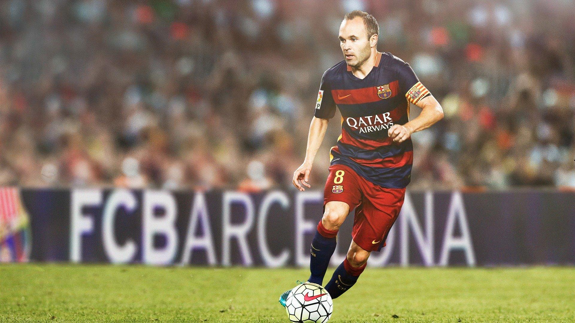 梅西第八次捧起金球奖 刷新足坛历史纪录